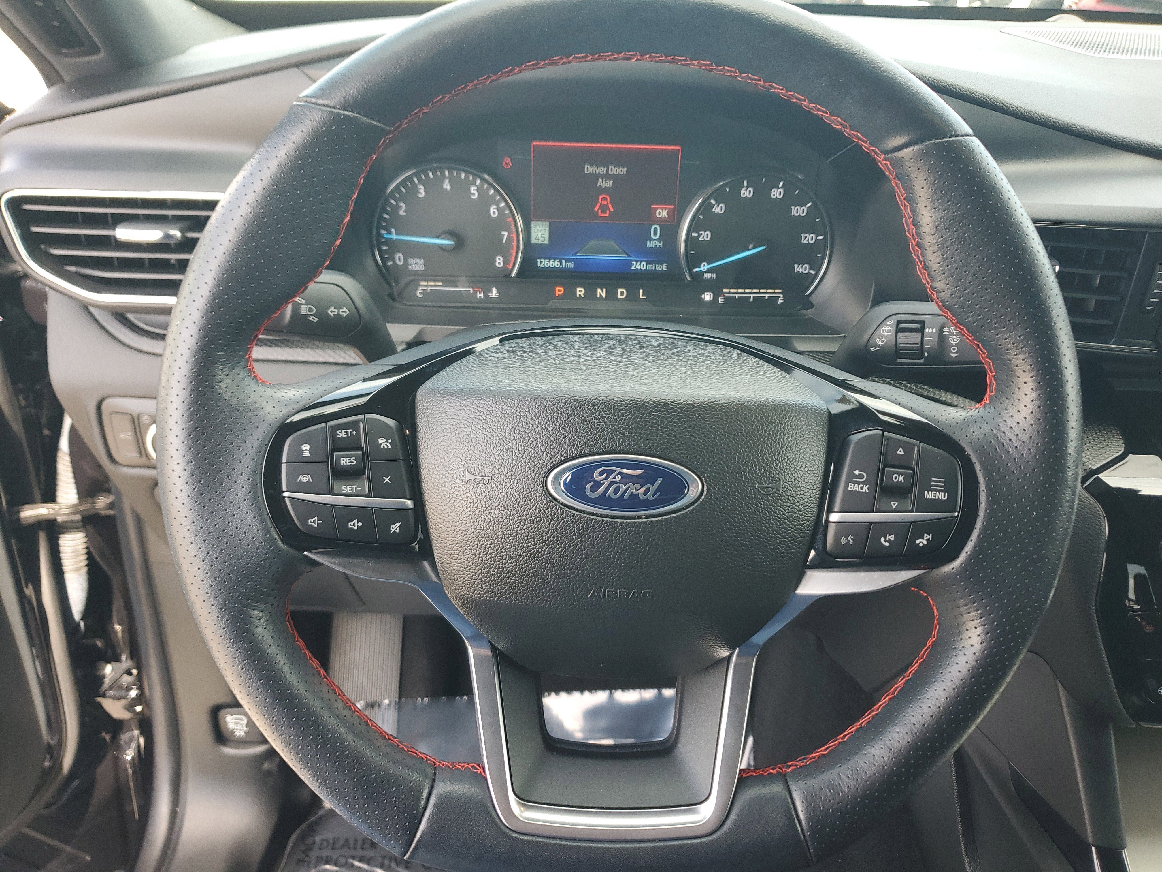 Certified 2023 Ford Explorer ST-Line w/ Class IV Trailer Tow Package RWD image 23