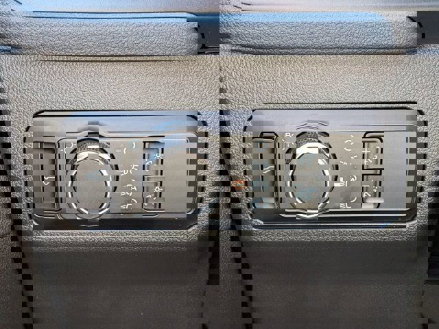 Certified 2024 Ford Escape ST-Line w/ Tech Pack #1 image 18