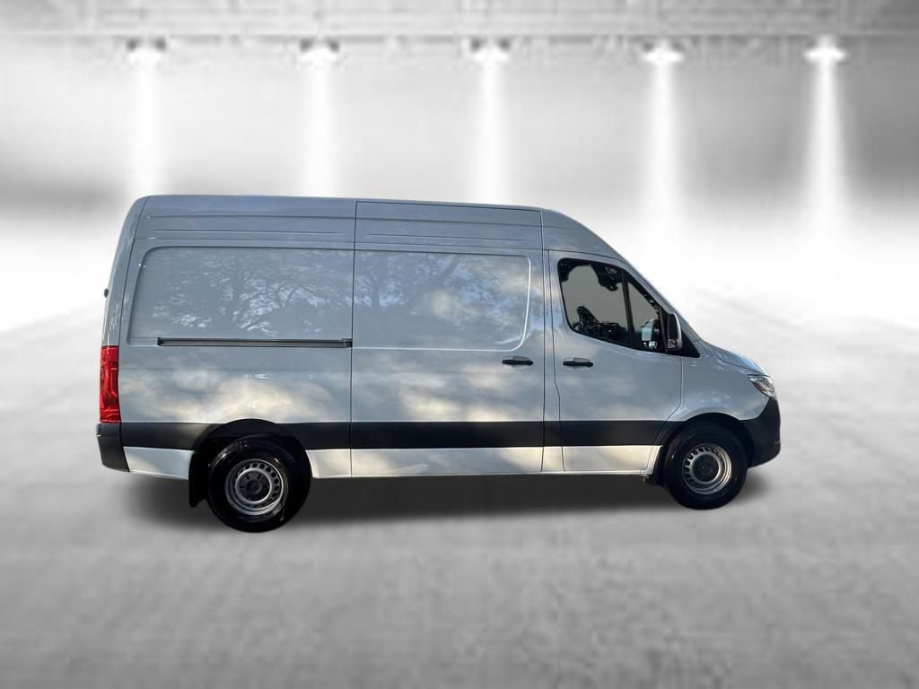 Used 2025 Mercedes-Benz Sprinter 2500 video 3