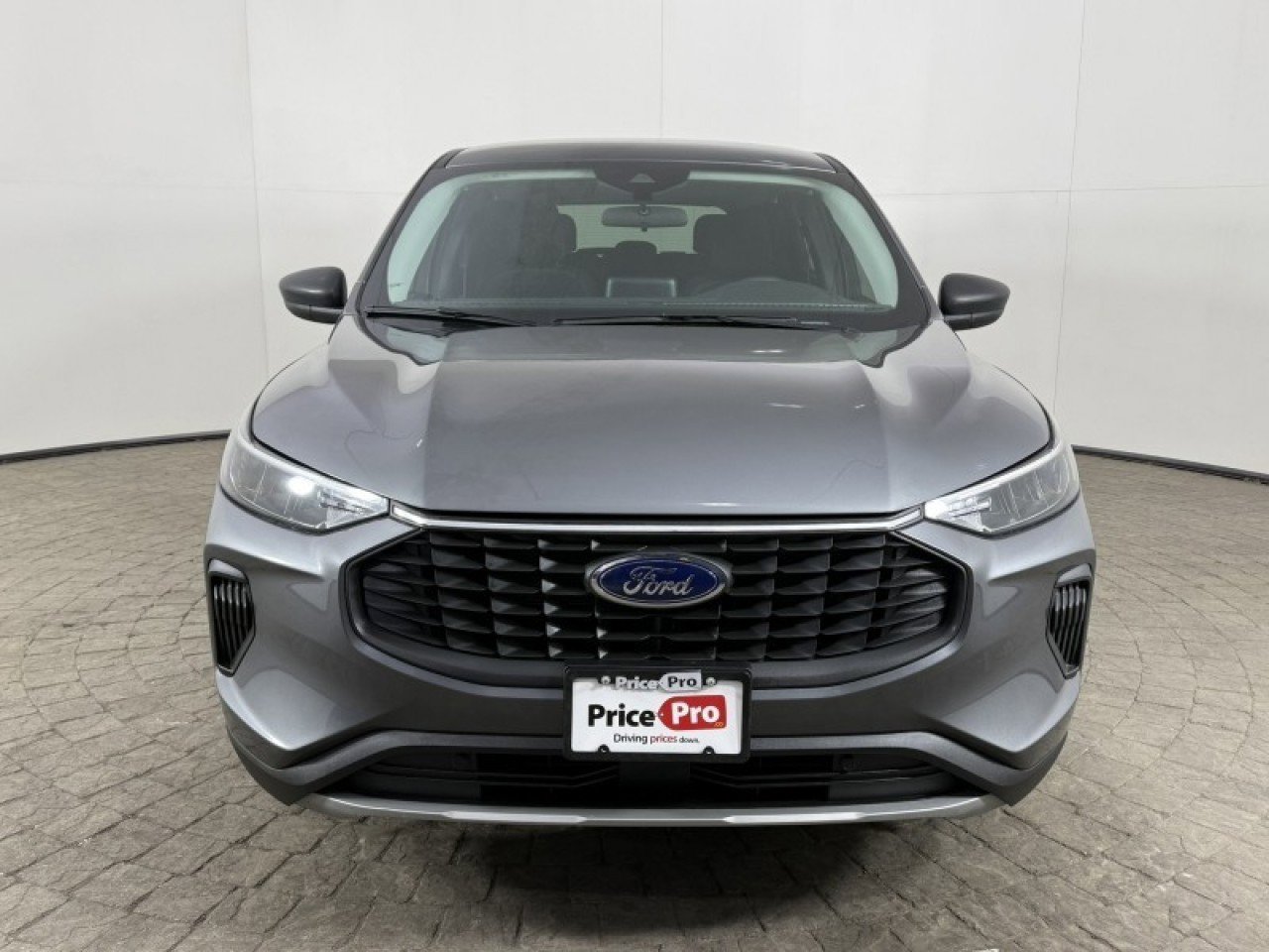 Certified 2023 Ford Escape Active AWD/4WD image 2