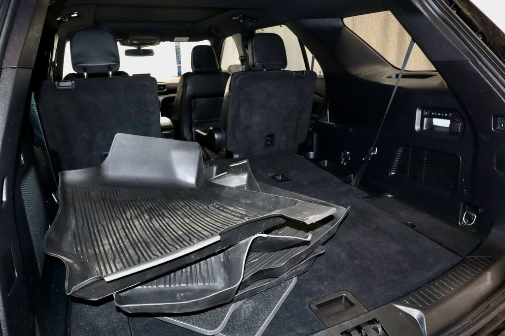 Certified 2022 Ford Explorer ST w/ ST Street Pack image 16