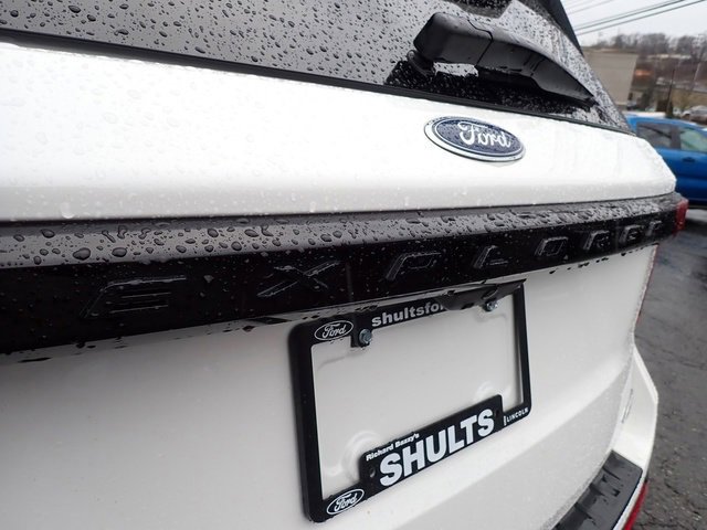 Certified 2025 Ford Explorer ST-Line image 6
