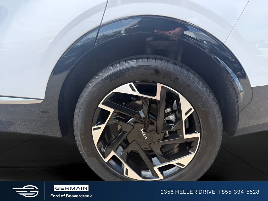 Used 2025 Kia Sportage SX AWD/4WD image 13