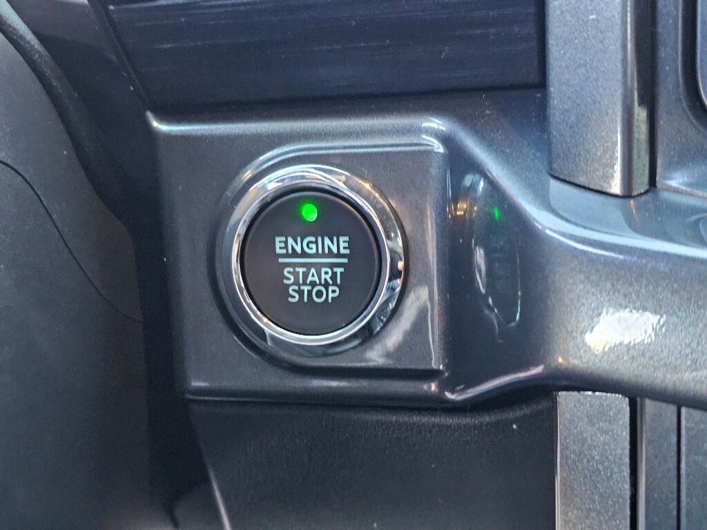 Certified 2022 Ford F150 XLT w/ Equipment Group 302A High image 28