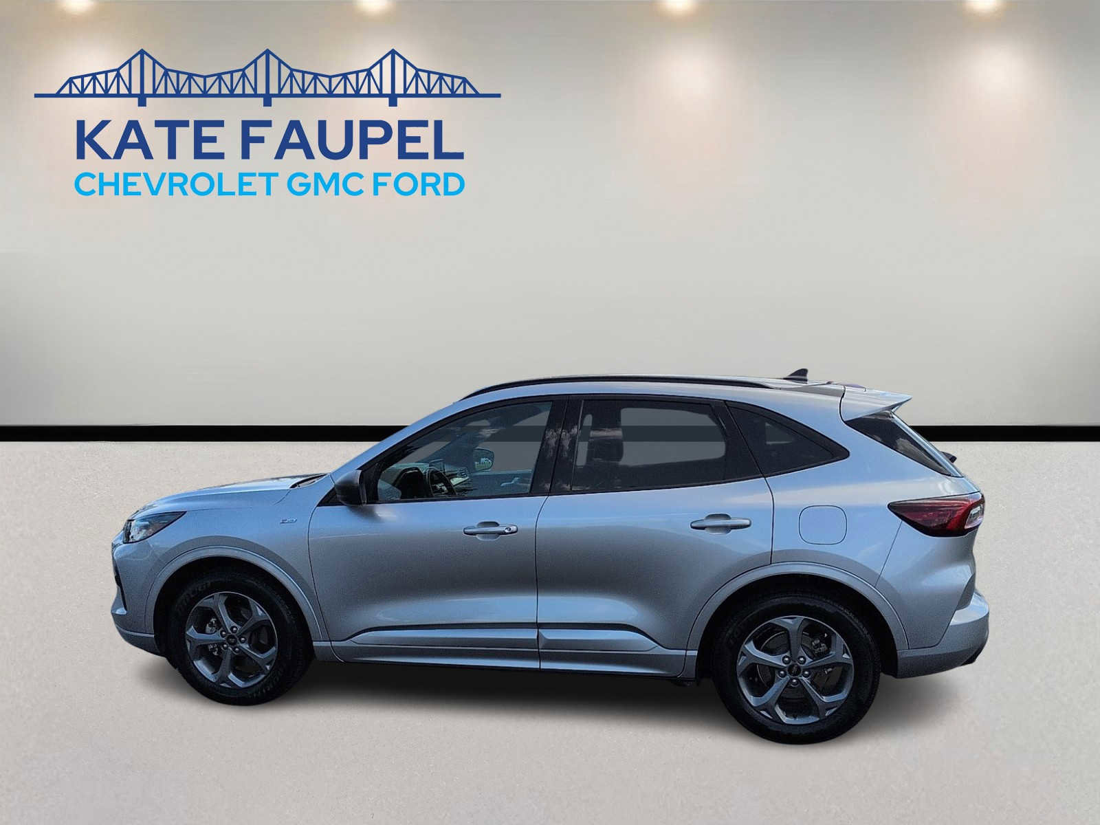Certified 2024 Ford Escape ST-Line FWD image 4