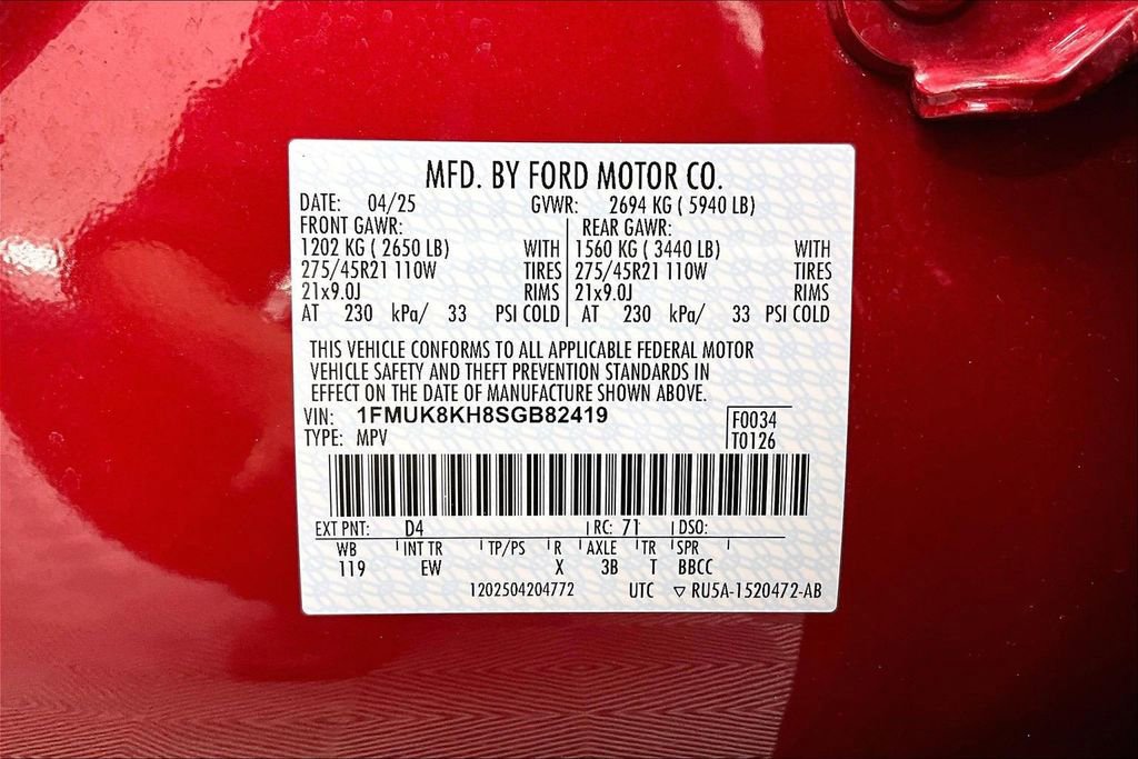 Certified 2025 Ford Explorer ST-Line w/ ST-Line Street Pack image 36