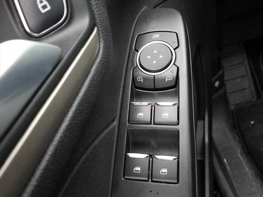 Certified 2022 Ford Escape SEL image 17