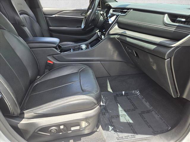 Used 2022 Jeep Grand Cherokee L Overland RWD image 18