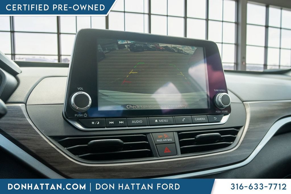 Used 2025 Nissan Altima 2.5 SV FWD image 10