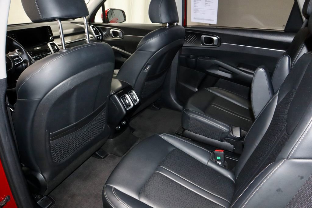 Used 2023 Kia Sorento EX AWD/4WD image 22