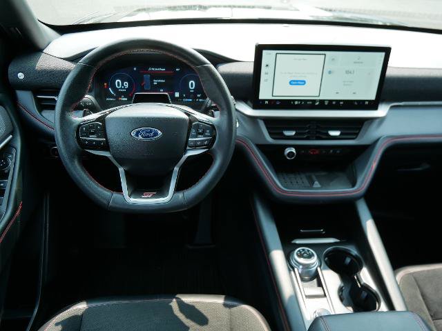 Certified 2025 Ford Explorer ST AWD/4WD image 17