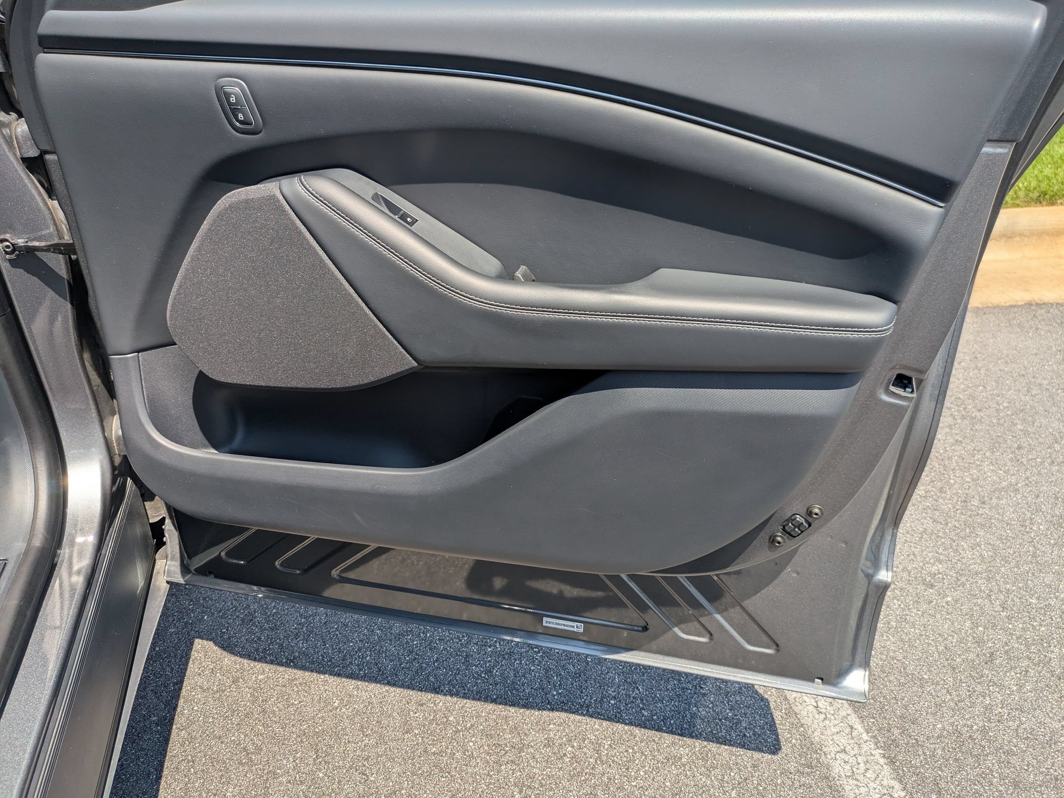 Certified 2023 Ford Mustang Mach-E Select RWD image 37