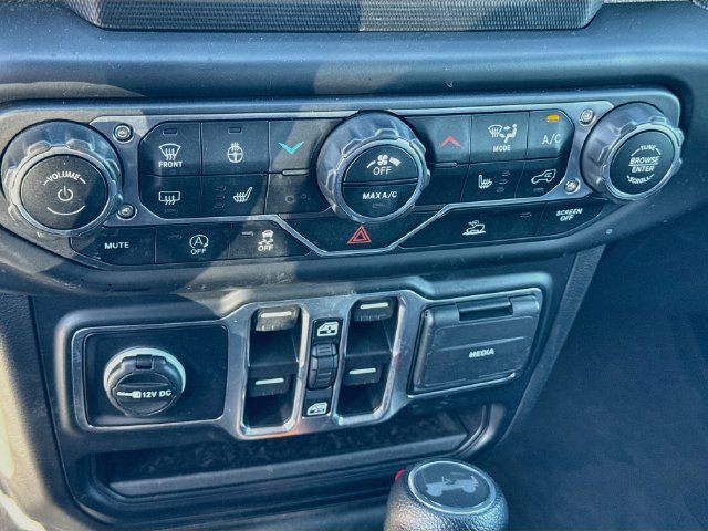 Used 2023 Jeep Wrangler Unlimited Sport AWD/4WD image 22