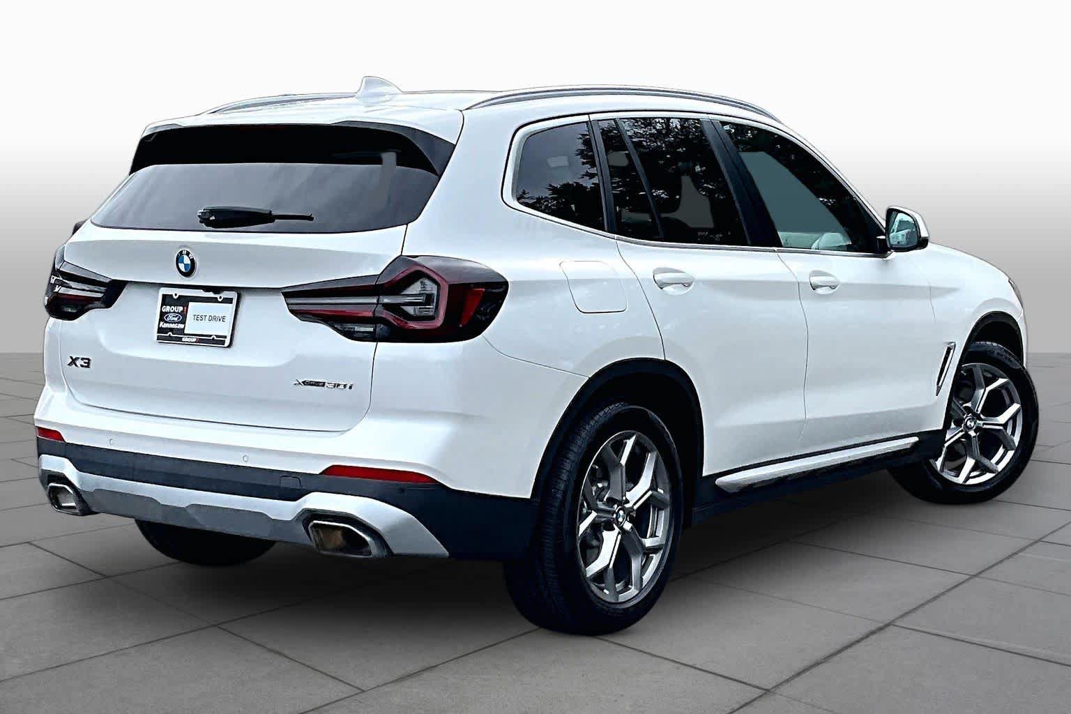 Used 2024 BMW X3 xDrive30i AWD/4WD image 13