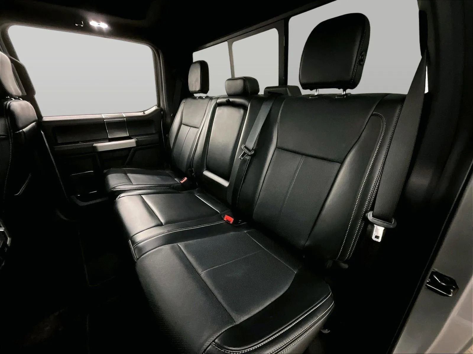 Certified 2018 Ford F150 Lariat image 25