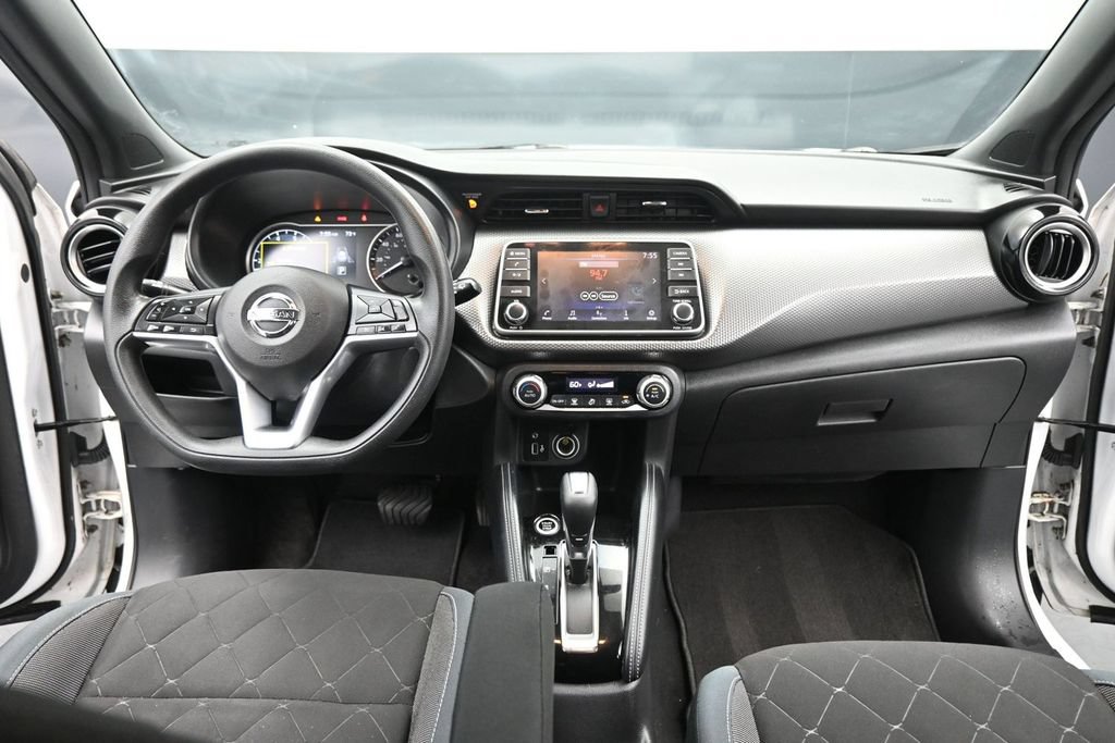 Used 2020 Nissan Kicks SV FWD image 18