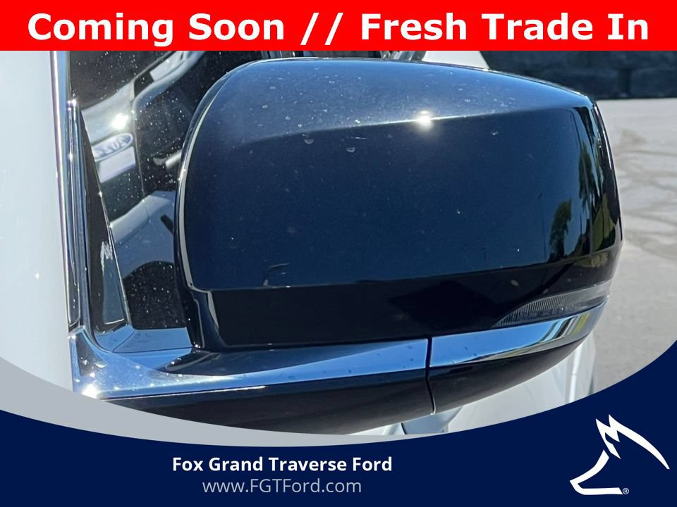 Used 2023 Jeep Grand Cherokee Overland w/ Luxury Tech Group IV AWD/4WD image 37
