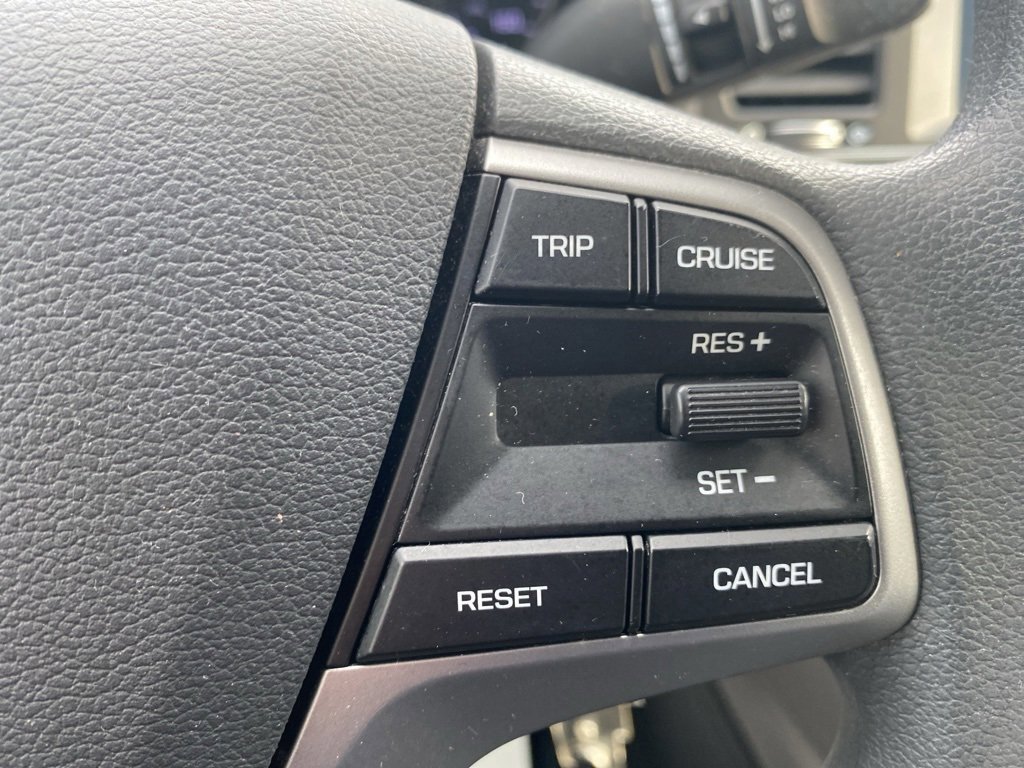 Used 2017 Hyundai Elantra SE image 21