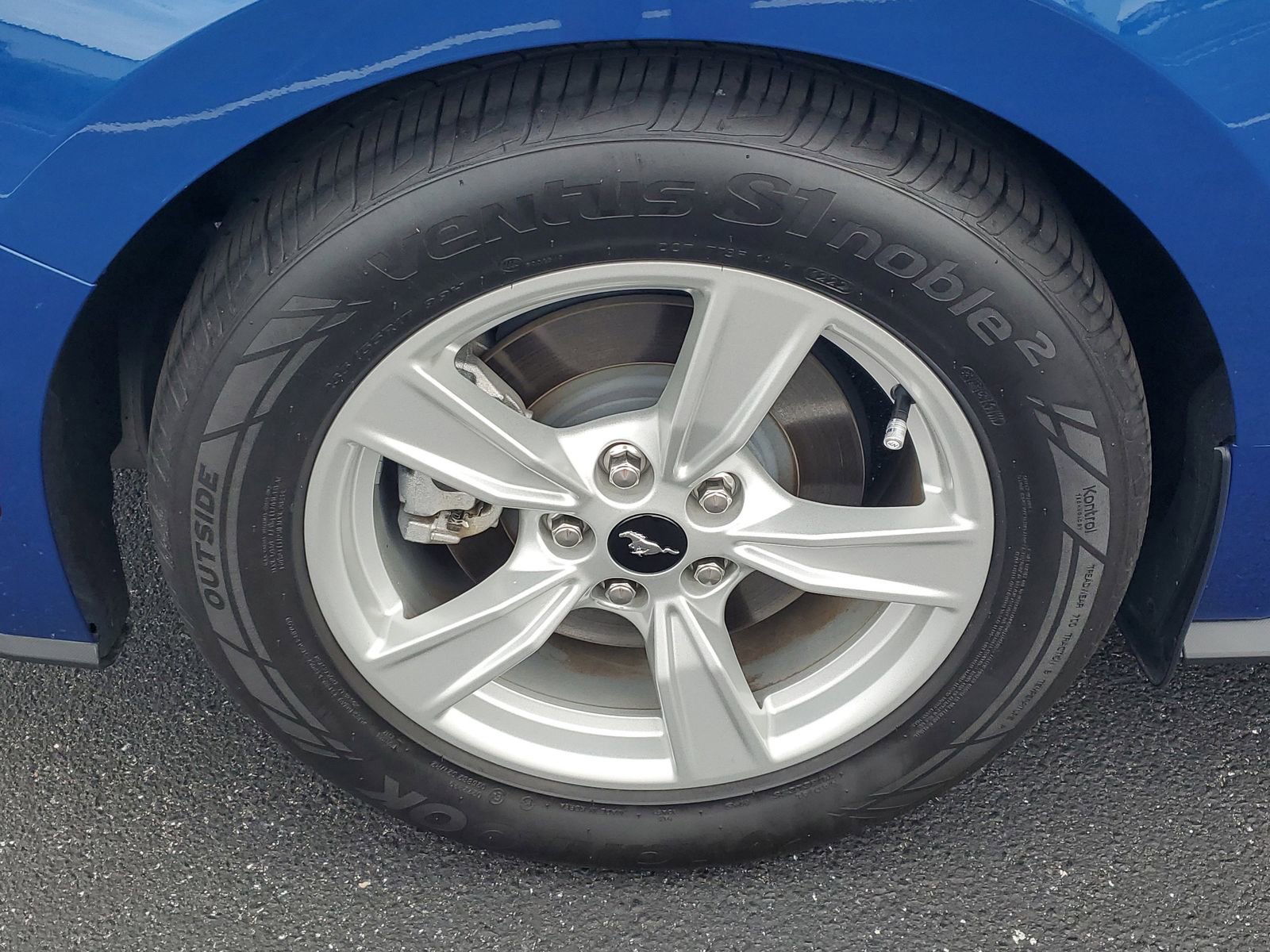 Certified 2024 Ford Mustang Coupe RWD image 5