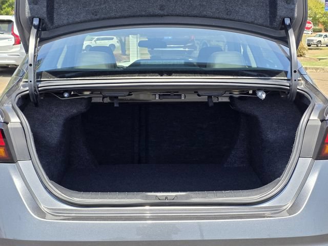 Used 2024 Nissan Altima 2.5 SR FWD image 29