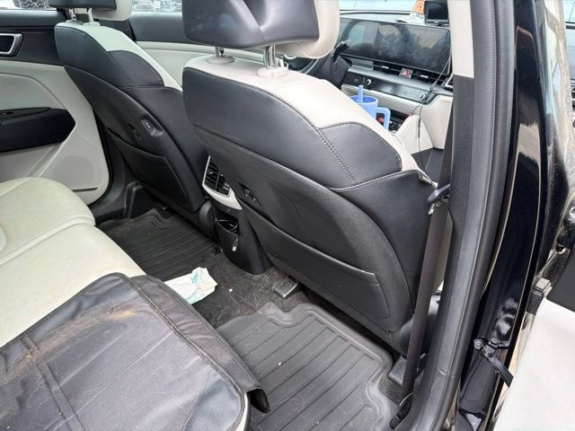 Used 2025 Kia Sportage EX w/ Premium Package FWD image 19