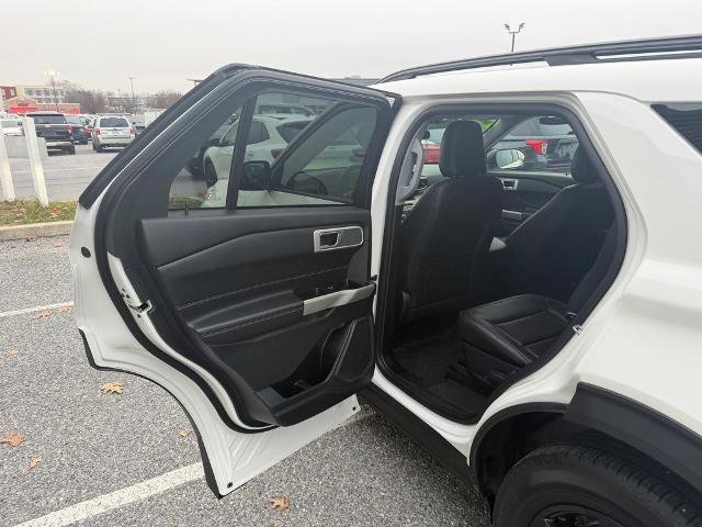 Certified 2023 Ford Explorer XLT w/ Equipment Group 202A image 11
