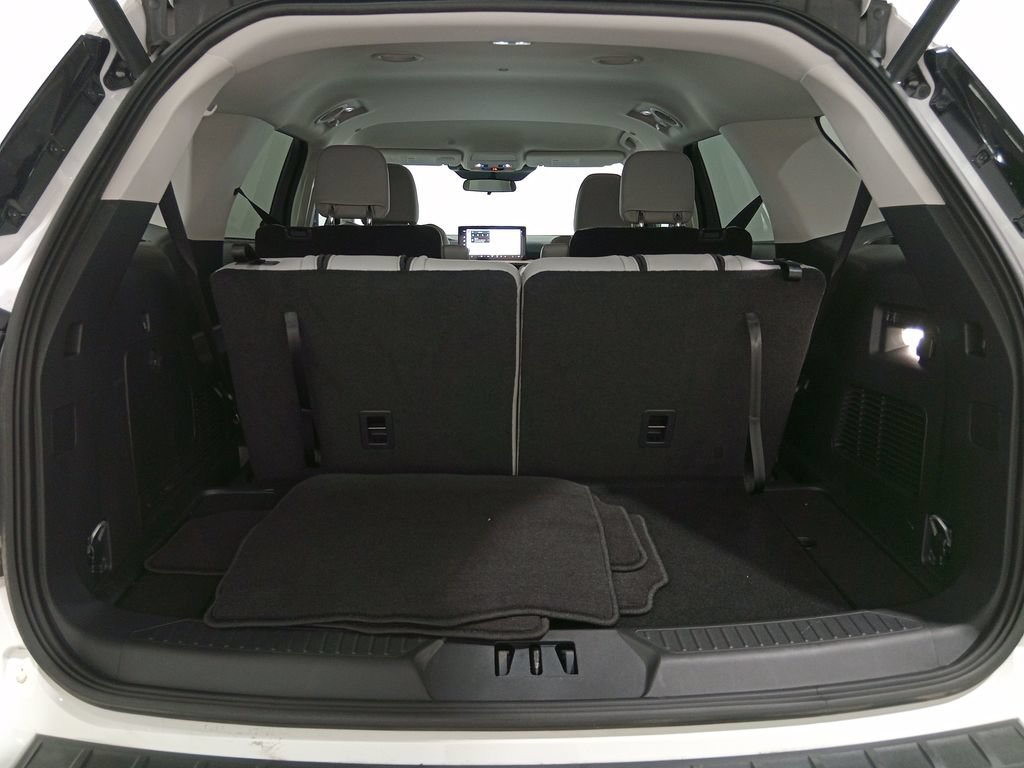 Certified 2025 Ford Explorer Active w/ Active Comfort Package AWD/4WD image 6