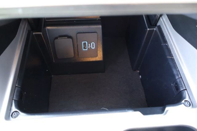 Certified 2023 Ford Explorer XLT image 18