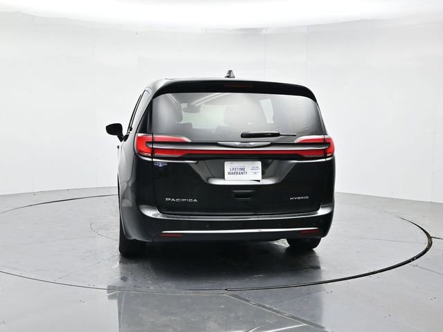 Used 2025 Chrysler Pacifica Select FWD image 8