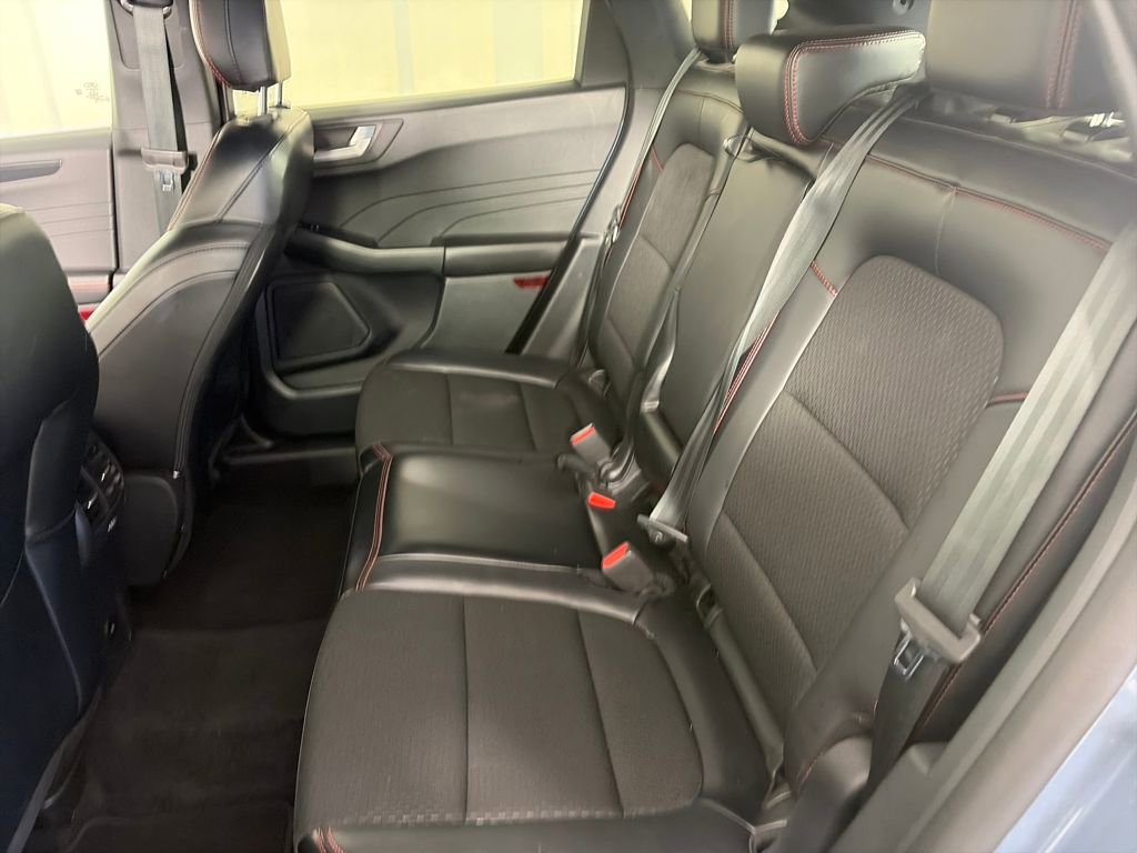 Certified 2025 Ford Escape ST-Line Select image 12