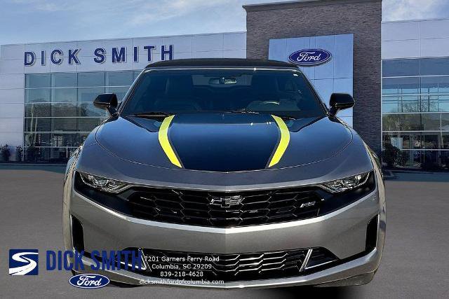 Used 2021 Chevrolet Camaro LT RWD image 2