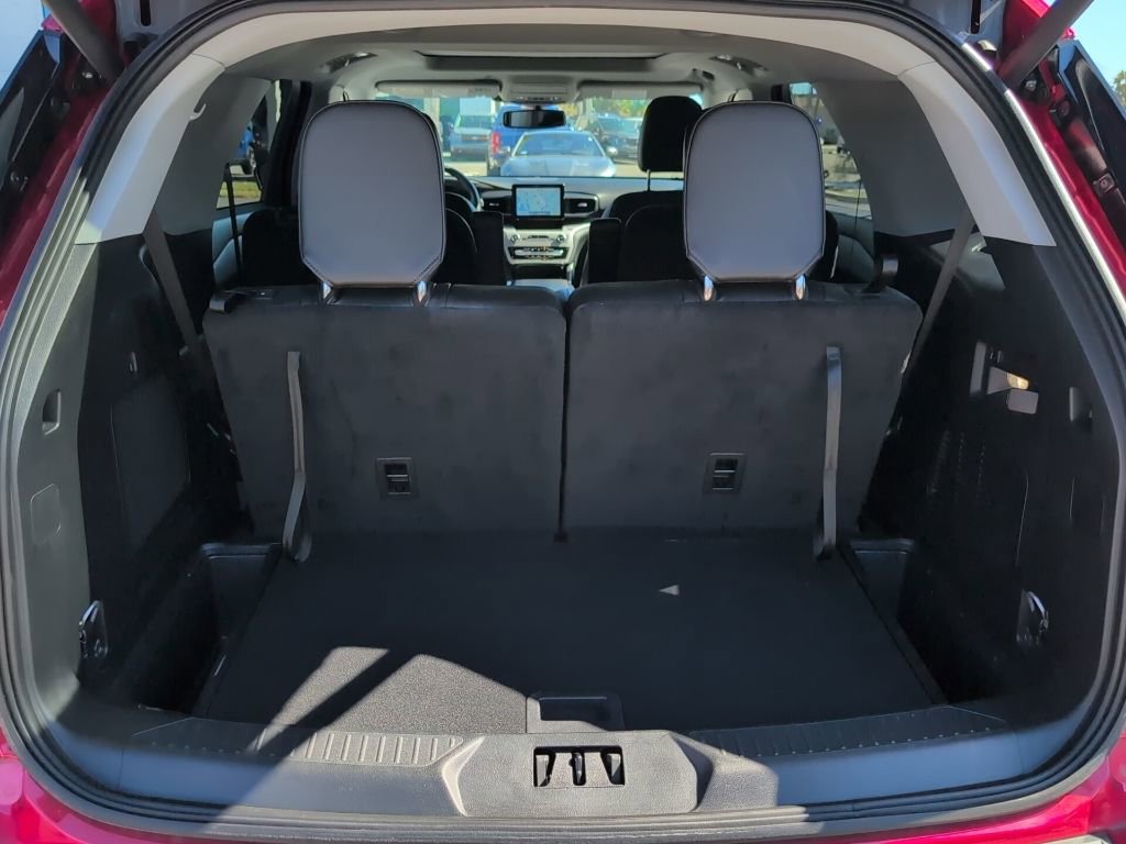 Certified 2024 Ford Explorer XLT w/ Equipment Group 202A image 13