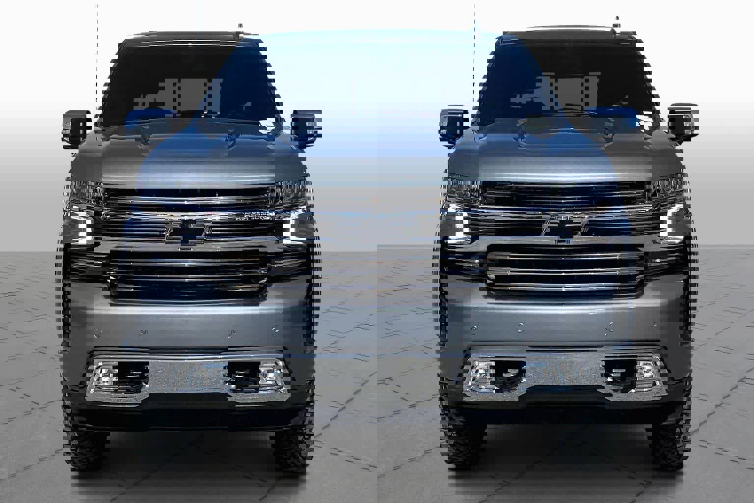 Used 2021 Chevrolet Silverado 1500 High Country w/ LPO, Dark Essentials Package image 4