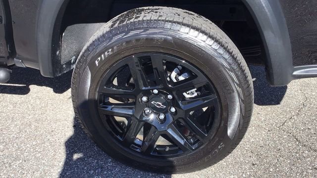 Used 2025 Chevrolet Colorado Trail Boss image 11