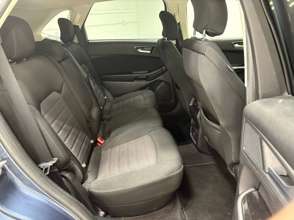 Certified 2019 Ford Edge SE image 14