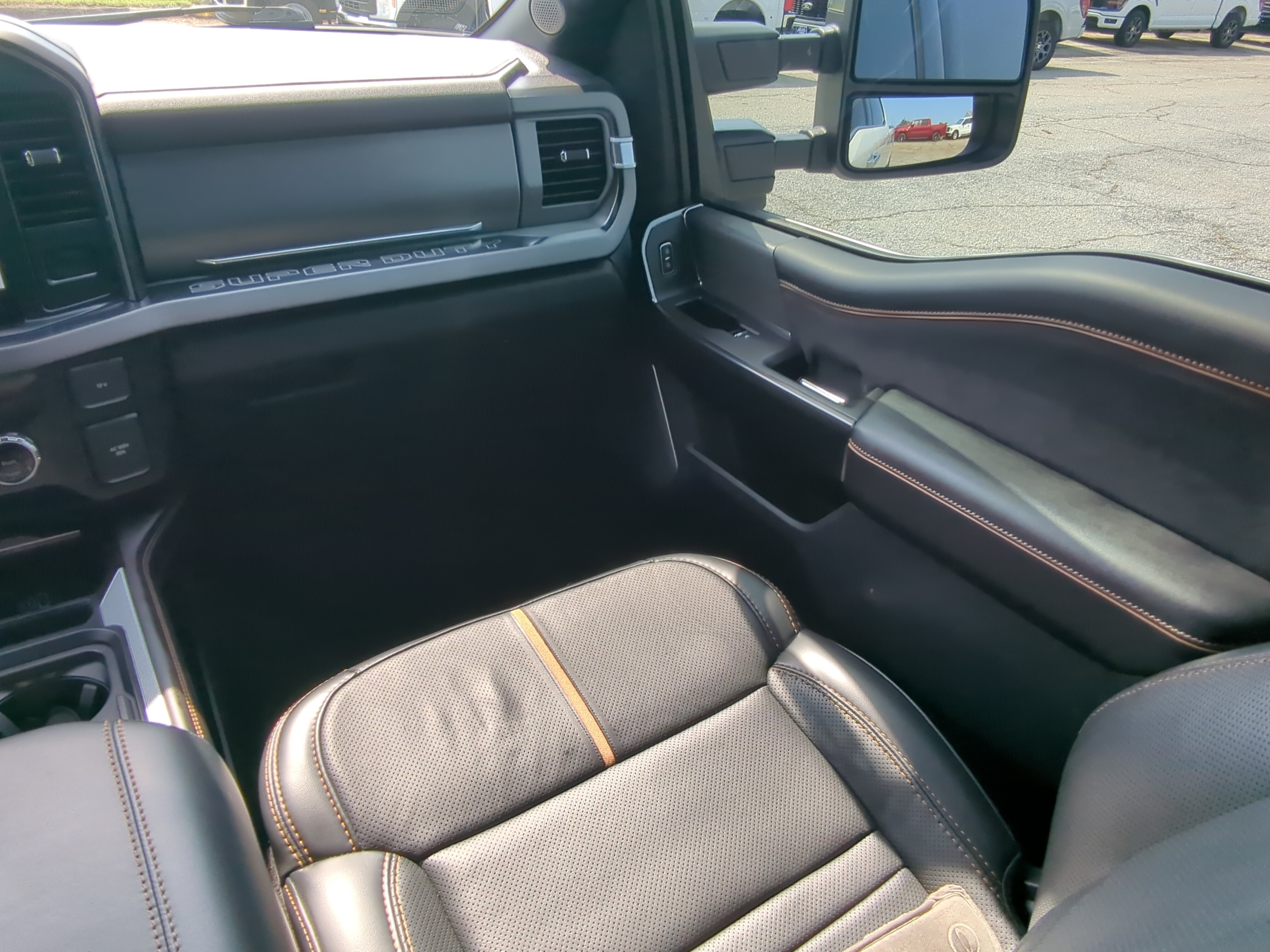 Certified 2024 Ford F350 Platinum AWD/4WD image 15