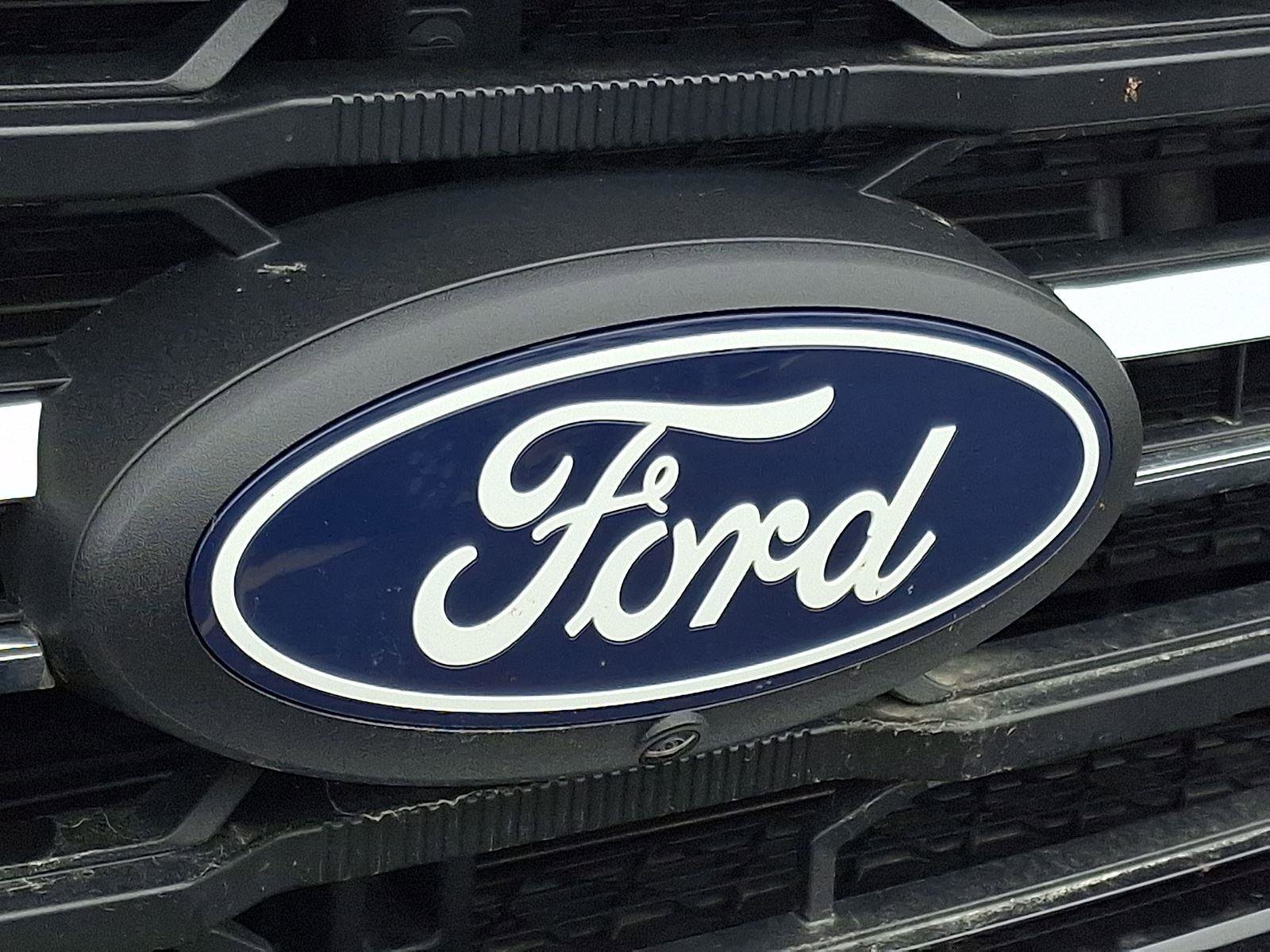Certified 2025 Ford F150 XLT w/ Equipment Group 302A MID AWD/4WD image 30
