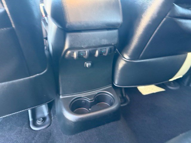 Used 2017 Jeep Wrangler Unlimited Rubicon AWD/4WD image 28
