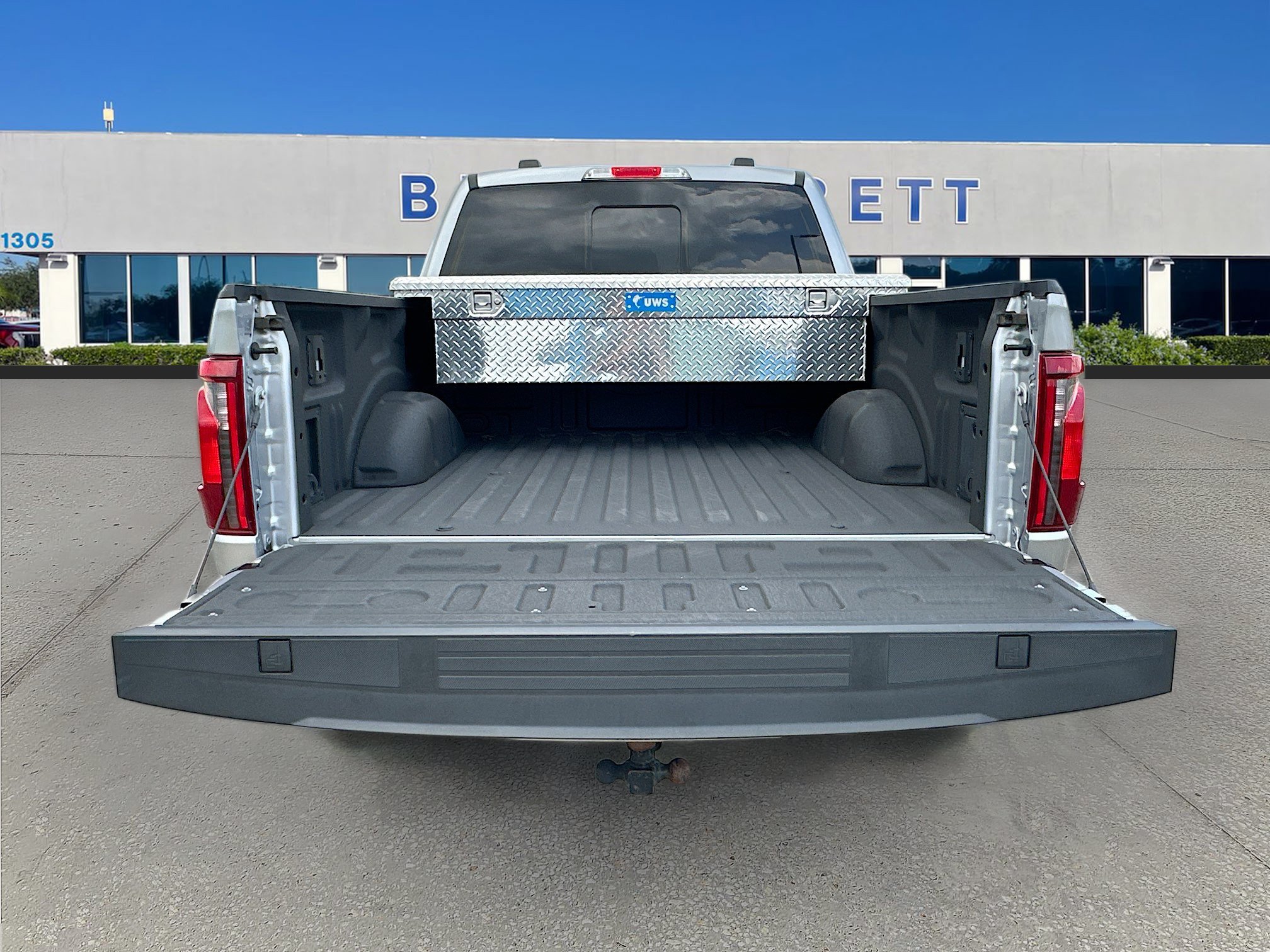 Certified 2024 Ford F150 XLT w/ Equipment Group 302A MID AWD/4WD image 25