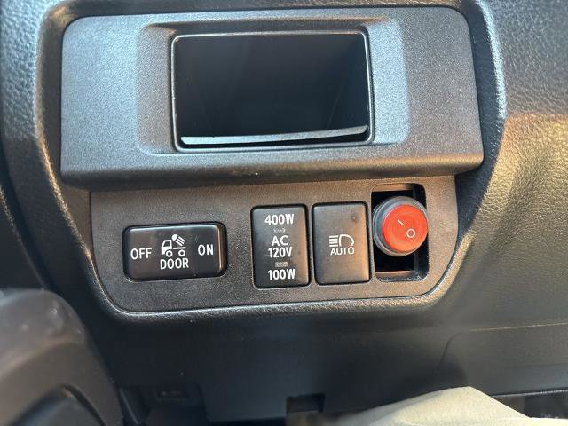 Used 2019 Toyota Tacoma TRD Sport w/ Technology Package AWD/4WD image 13