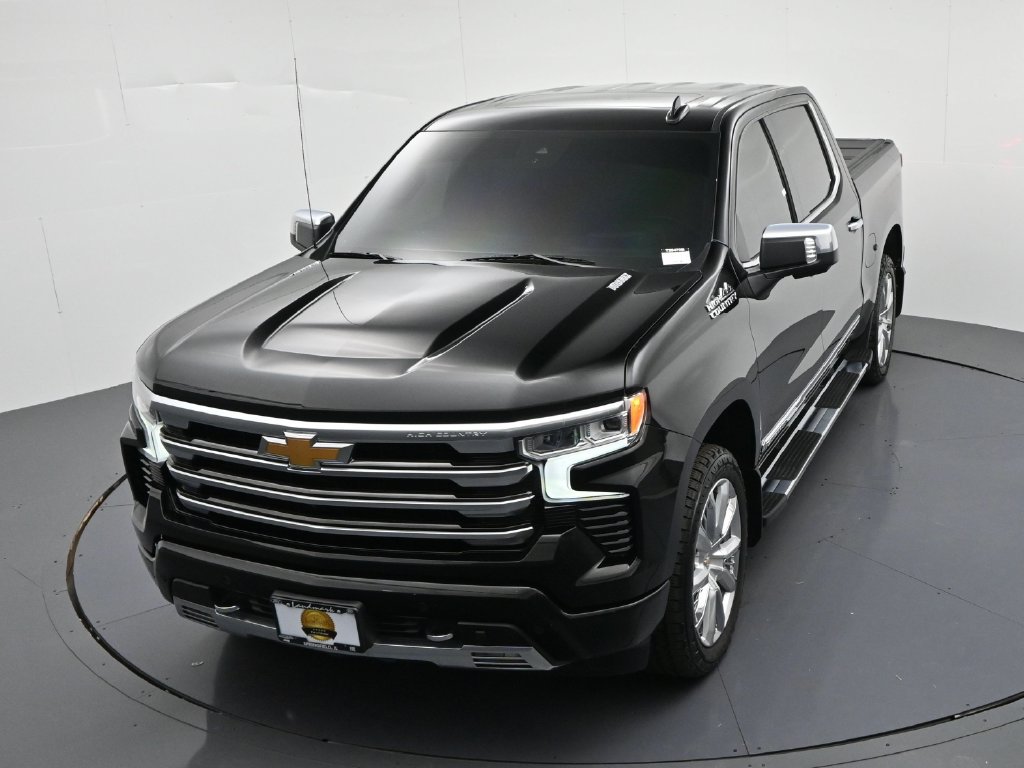 Used 2023 Chevrolet Silverado 1500 High Country w/ High Country Premium Package AWD/4WD image 18