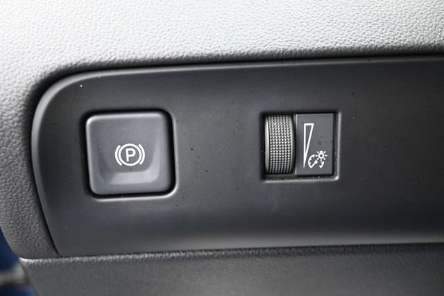 Used 2023 Buick Enclave Essence AWD/4WD image 26