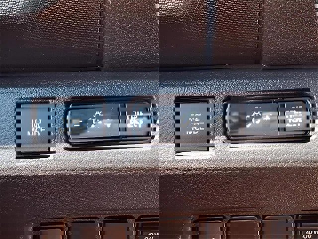 Used 2023 Nissan Frontier PRO-4X w/ Pro Convenience Package image 22