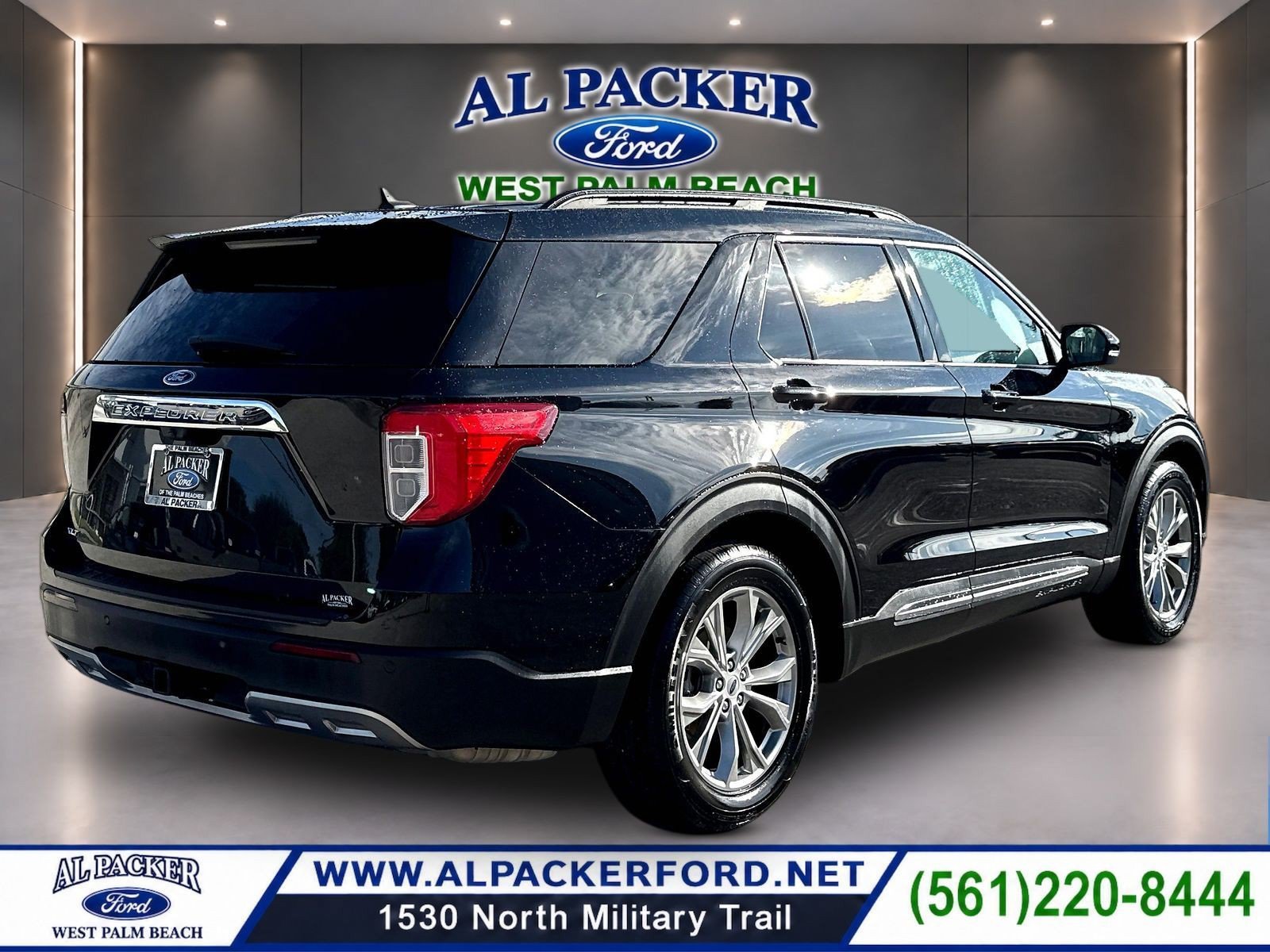 Certified 2023 Ford Explorer XLT w/ Equipment Group 202A RWD image 5