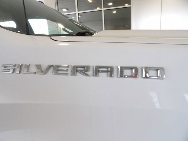 Used 2020 Chevrolet Silverado 1500 Custom w/ Custom Value Package RWD image 15