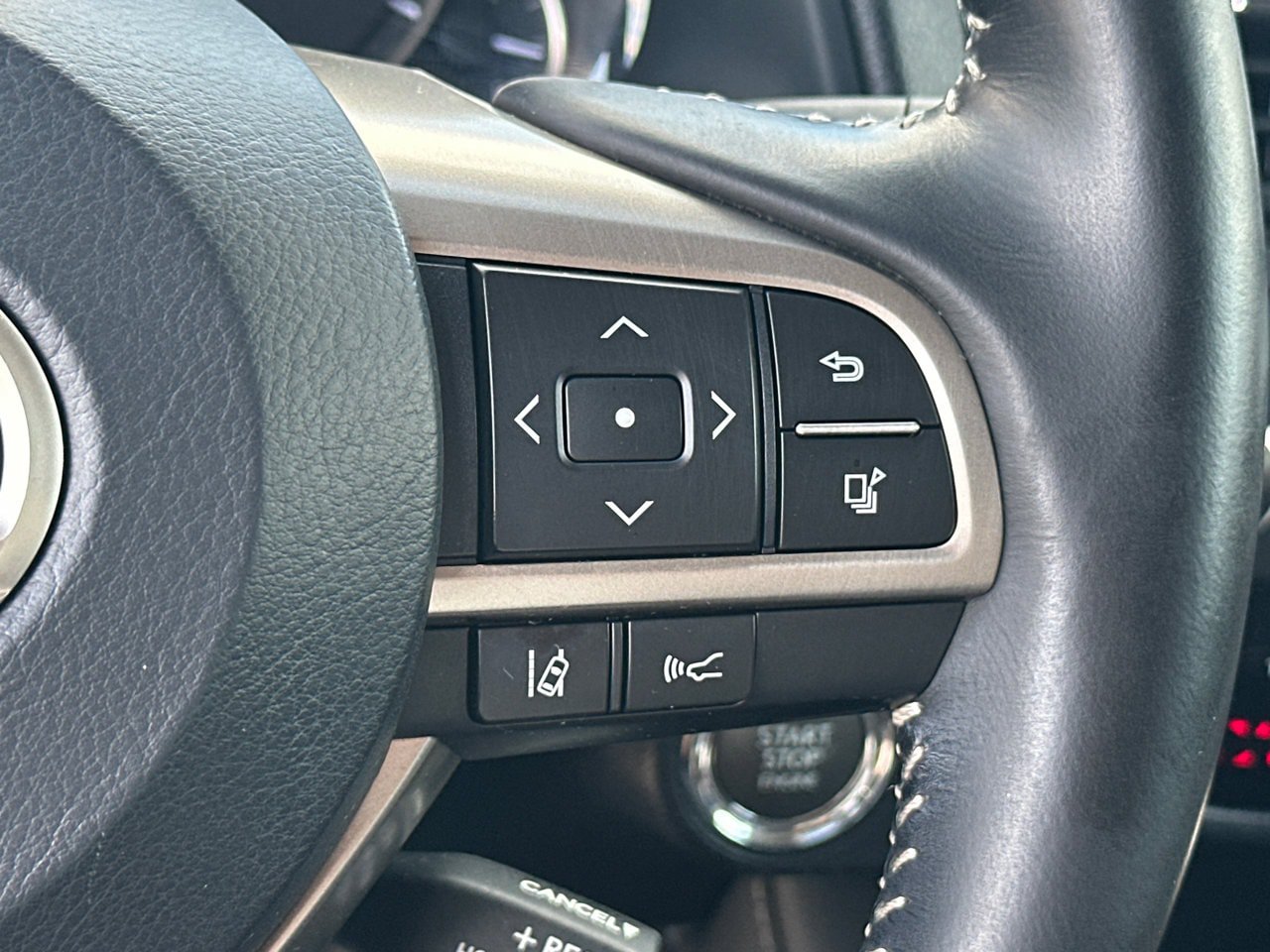 Used 2018 Lexus RX 350L FWD w/ Premium Package image 28