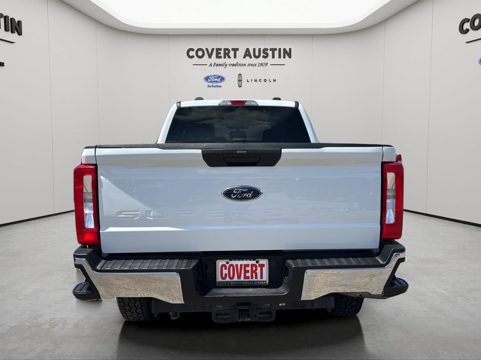 Certified 2025 Ford F250 XLT AWD/4WD image 4
