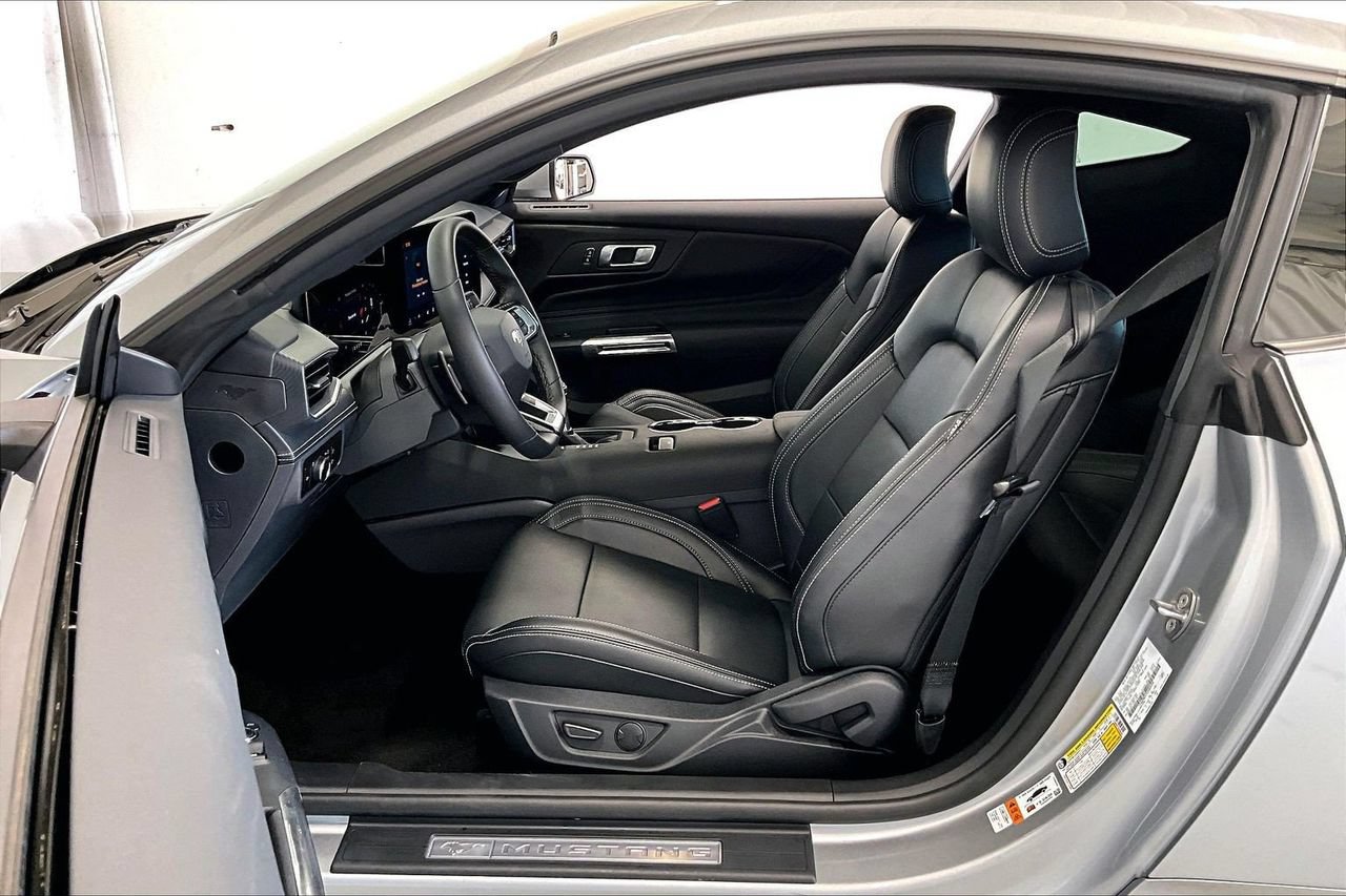 Certified 2025 Ford Mustang GT Premium RWD image 18
