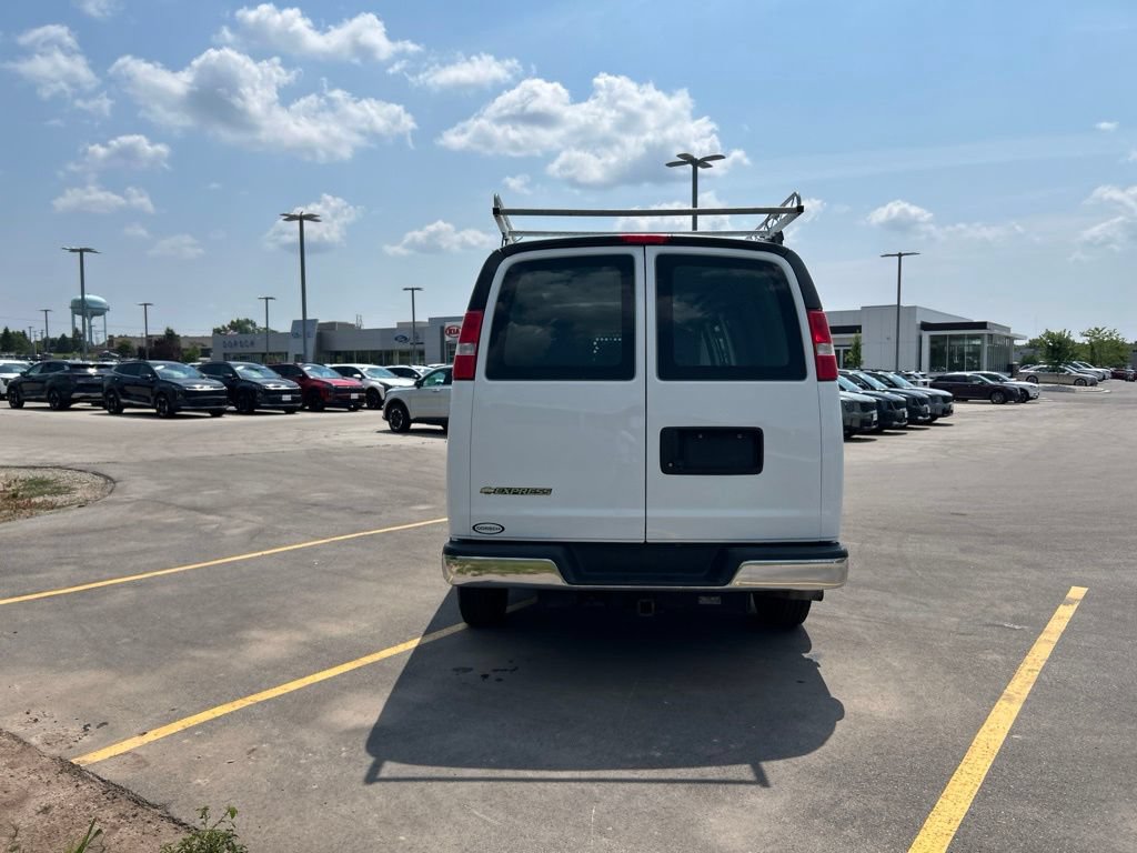 Used 2020 Chevrolet Express 2500 Extended w/ Enhanced Convenience Package RWD image 8