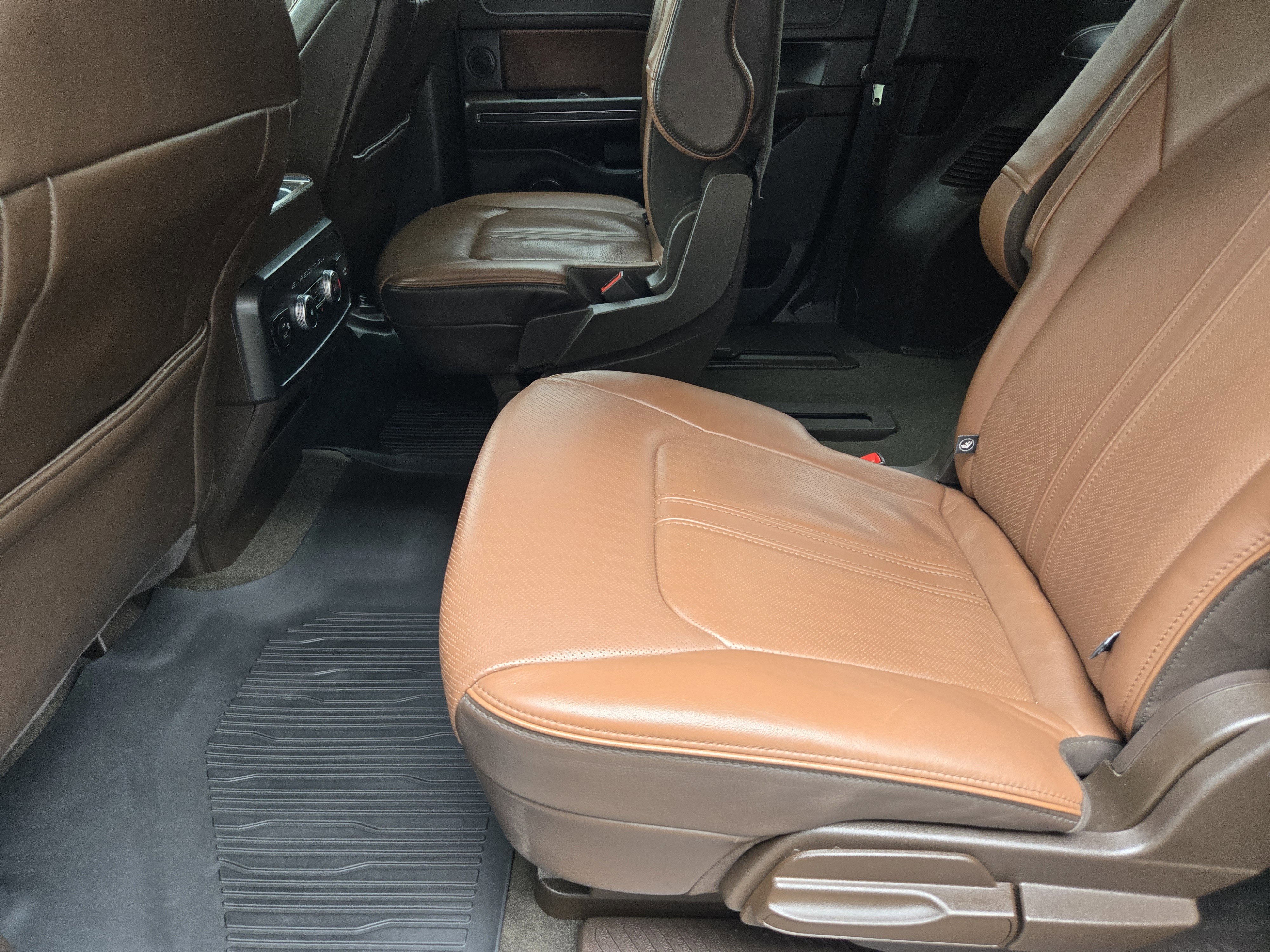 Certified 2023 Ford Expedition Max King Ranch RWD image 22